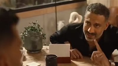 الحلقة التاسعة من مسلسل ورد وشوكولاتة| هروب فراج بعد وصول الشرطة للمزرعة المدفون بها جثة زينة