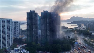 حريق هونج كونج.. 128 قتيلا و200 مفقود والسلطات تعلن انتهاء عمليات الإنقاذ