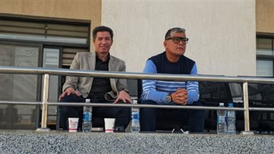 أوسكار يتابع طاقم حكام مباراة مسار وأسوان من المدرجات 