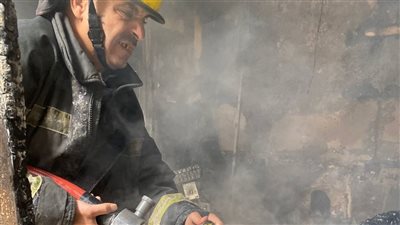 دون وقوع إصابات.. السيطرة على حريق مخزن مواسير بأكتوبر