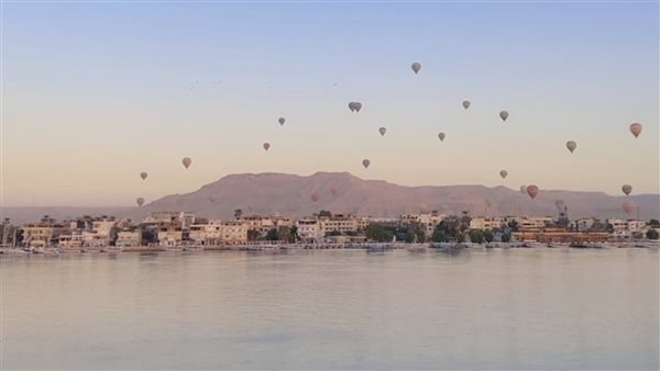 رحلات البالون الطائر