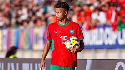 تحسبًا لفشل صفقة بلعمري.. الأهلي ينافس الرجاء على ضم المغربي فؤاد الزهواني