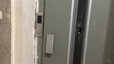 ساعة داخل مصعد معطّل.. سيدة تحرر محضرًا ضد إدارة كومباوند جولز في هليوبوليس الجديدة بسبب الإهمال