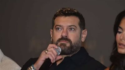بعد انتقاده.. عمرو يوسف يعتذر عن لفظ خارج وجملة عاوز أعمل فيلم جريء 