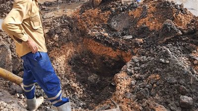 كسر خطي مياه في شبين الكوم والشركة تتحرك لسرعة الإصلاح