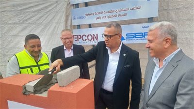 بتكلفة 400 مليون جنيه.. محافظ جنوب سيناء يضع حجر الأساس لتطوير محطة معالجة مياه الصرف بدهب