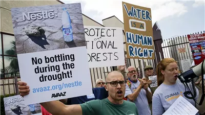 مياه ملوثة بفرنسا ومواد قاتلة بإفريقيا.. فضائح تلاحق نستله حول العالم بعد شبهة المياه بمصر