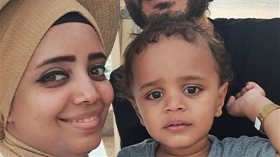 سيدة تتهم زوجها بخطف طفلها وإخفائه بعد سفره للخارج وتركه داخل مصر