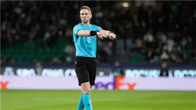 تعرف على حكام مباراة مصر والكويت بكأس العرب