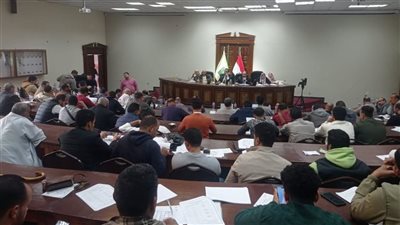 بيع 22 محلًا تجاريًا وصيدليتين في المزاد العلني بالعاشر من رمضان بقيمة 57 مليون جنيه