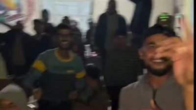 من مخيمات النزوح.. أهالي غزة يحتفلون بفوز منتخب فلسطين على قطر في كأس العرب 2025