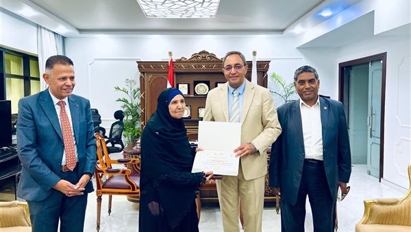 تكريم الحاجة فاطمة