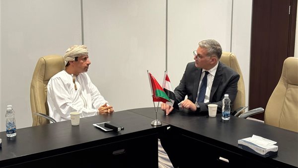 جانب من المباحثات