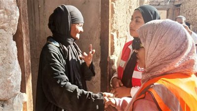 استجابة لـ القاهرة 24.. محافظ أسوان يستجيب لاستغاثة أم لفتاة مريضة نفسيا ويوجه بتوفير الدعم والرعاية الطبية لها