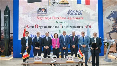 رئيس الهيئة العربية للتصنيع وسفير فرنسا بالقاهرة يشهدان توقيع عقد لتعزيز مجالات الشراكة مع داسو الفرنسية