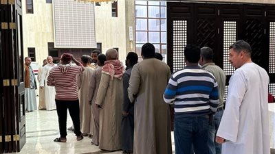 استمرار توافد المصريين بالسعودية للإدلاء بأصواتهم على الدوائر الملغاة بانتخابات النواب