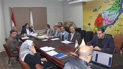 نائب محافظ بني سويف يناقش ملفات تقنين أراضي أملاك الدولة تمهيدًا لعرضها على اللجنة العليا للبت