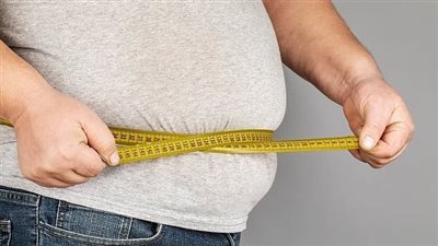 دراسة جديدة: السمنة قد تسرّع في تطور مرض الزهايمر