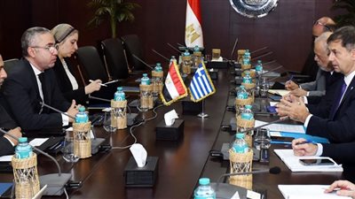 مصر واليونان تبحثان تعزيز التعاون الاقتصادي بين البلدين