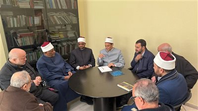 وفد الأزهر إلى إسبانيا يلتقي مسؤولي المفوضية الإسلامية الإسبانية لبحث احتياجاتهم العلمية والتعليمية