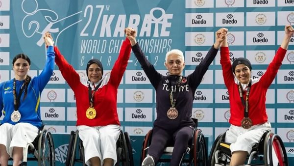 أول ذهبية عالمية