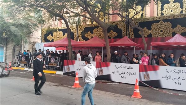 جانب من إقبال الناخبين