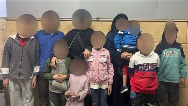 المتهمون مع الصغار