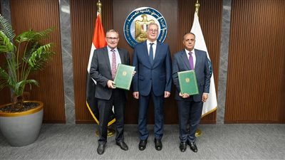 باستثمارات 30 مليون دولار.. وزير البترول يشهد توقيع اتفاقية مع القطاع الخاص للبحث عن البترول في خليج السويس
