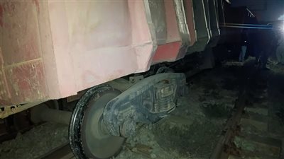 خروج عربة قطار بضائع عن القضبان في البدرشين دون إصابات.. والسكة الحديد تتدخل