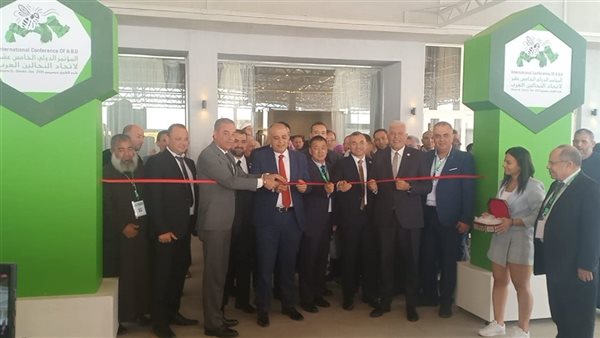 افتتاح فعاليات المؤتمر