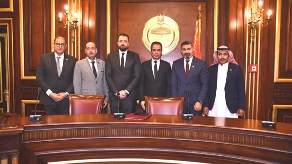  اجتماع لجنة الثقافة