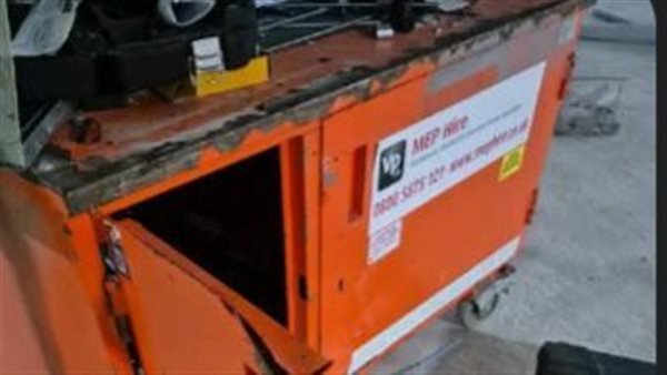 سرقة مقر فريق مرسيدس