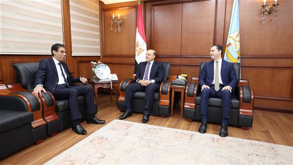 محافظ كفر الشيخ يستقبل