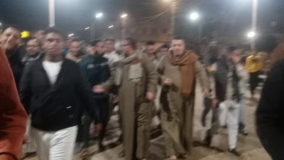 تزاحم على لجان مركز المنشأة قبل غلق باب التصويت في انتخابات مجلس النواب بسوهاج 