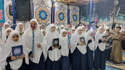 جوائز بـ 1.5 مليون جنيه ورحلتا عمرة.. تكريم 1500 حافظ لكتاب الله بإحدى قرى الأقصر