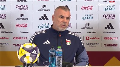 كوزمين مدرب منتخب الإمارات