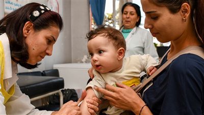 مؤسسة جيتس: وفيات الأطفال سترتفع هذا العام مع تراجع التقدم في خفض المساعدات