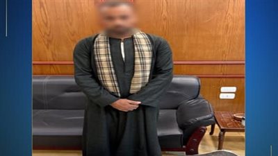 ضبط شخص يوزع مبالغ مالية على المواطنين للتأثير على أصواتهم في انتخابات النواب بسوهاج 