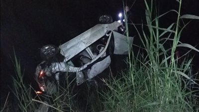 ننشر أسماء مصابي حادث انقلاب سيارة ملاكي في ترعة بأسيوط