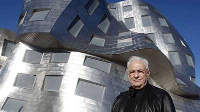 وفاة المهندس المعماري الأسطوري فرانك جيري عن عمر يناهز 96 عامًا