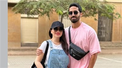 في أحدث ظهور لهما.. مي عز الدين تخطف الأنظار رفقة زوجها أحمد تيمور