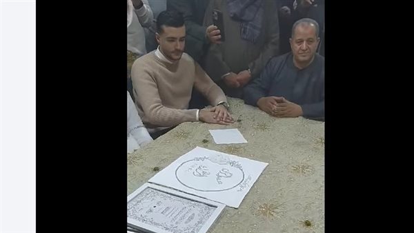 الدكتور أتى خضر خلال