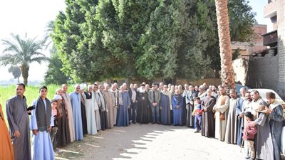 بدعوة من الأهالي.. نائب محافظ سوهاج يستمع لمطالب المواطنين بقرية الأحايوة شرق