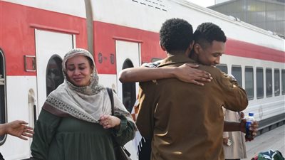 سكك حديد مصر تسير الرحلة رقم 36 ضمن مشروع العودة الطوعية للأشقاء السودانيين