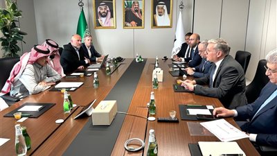 وزير البترول: نسعى لتعزيز مشاركة الشركات المصرية في مشروع نيوم السعودي