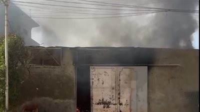 السيطرة على حريق مصنع مراتب بقرية العزيزية في البدرشين