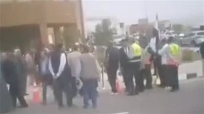 الراجل هيسيبنا ويمشي.. مصطفى بكري يفض مشادات كلامية بين نائب ومرشح برلمانيين بقنا خلال زيارة كامل الوزير