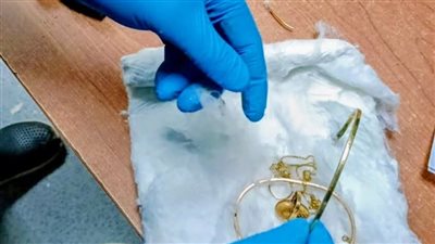 بمليون جنيه.. أطقم إسعاف القليوبية تسلّم مشغولات ذهبية لأسرة مصابي حادث على طريق شبرا – بنها الحر