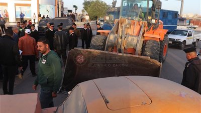 جهاز السادات بالمنوفية يشن حملة مكبرة لرفع الإشغالات بالطرق والمحاور الرئيسية