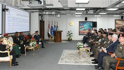 وزير الدفاع يشهد مناقشة البحث الرئيسي للأكاديمية العسكرية للدراسات العليا والاستراتيجية